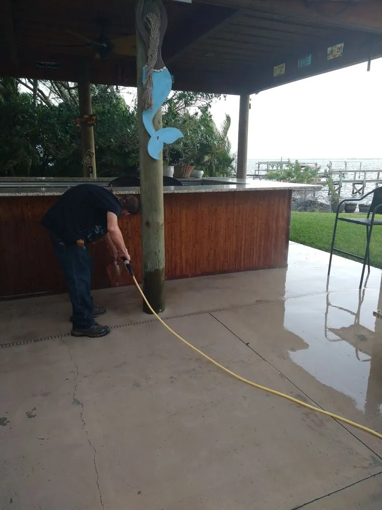 Affordable yard cleanup service experts serving Palm Bay, FL - Superior Exterior Landscaping