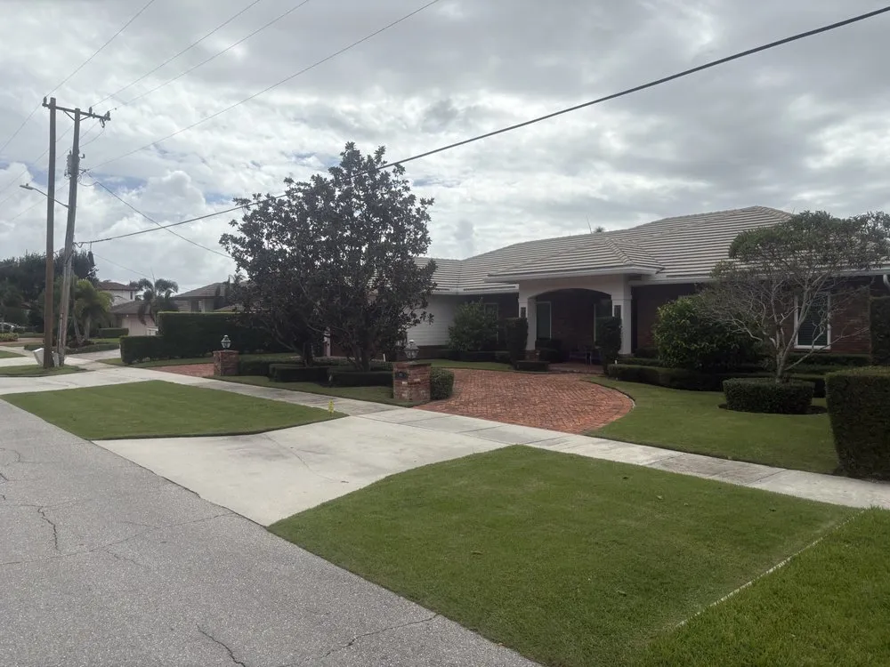 Reliable outdoor landscaping experts serving Boynton Beach, FL - Superior Green Lawn Maintenance