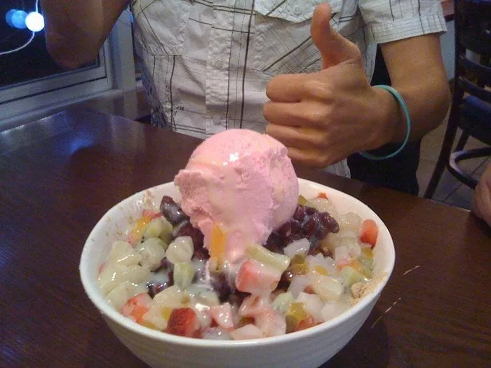 Trusted lawn mowing service in Boynton Beach, FL by Superior Green Lawn Maintenance