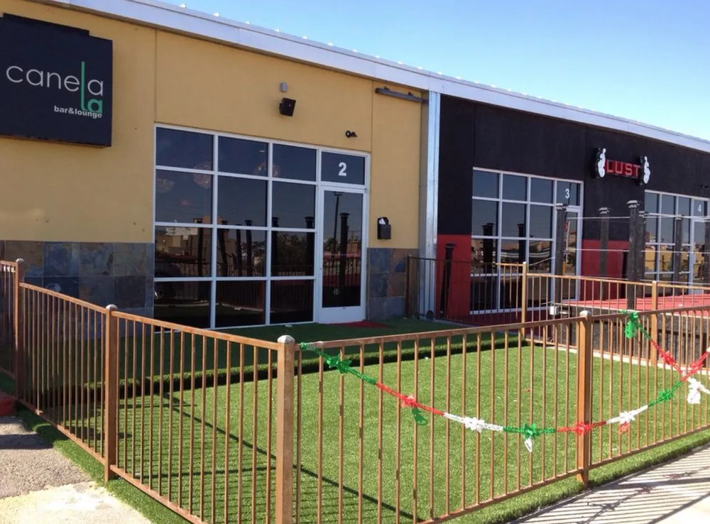 Professional lawn mowing service in El Paso, TX - Superior Green Turf