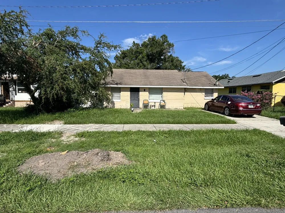 Expert landscaping services with custom design in Orlando, FL by Superior Hortus Landscaping