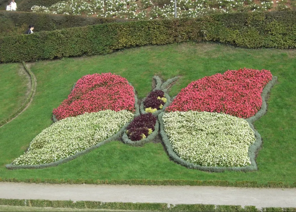 Expert lawn mowing service for homes in Klamath Falls, OR by Superior Landscape & Design