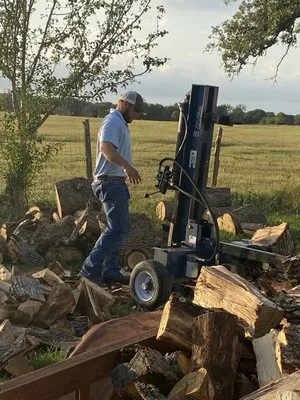Superior Landscape Construction Logo
