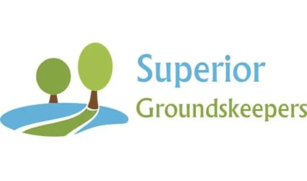 Superior Landscapers Logo
