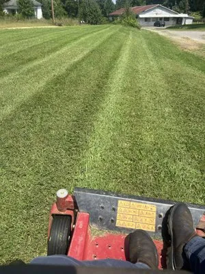 Superior Lawn Service Logo