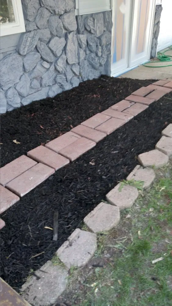 Professional residential landscaping experts serving Peoria, IL - Superior Lawncare And Landscaping