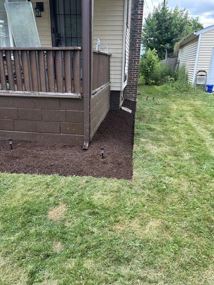 Expert lawn mowing service experts serving West Middlesex, PA - Superior Lawns & Roofing