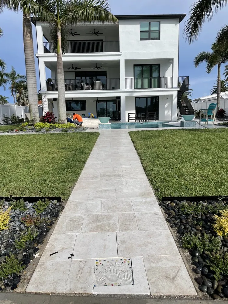 Custom outdoor landscaping experts serving Tampa Bay, FL - Superior Renovations Tampa