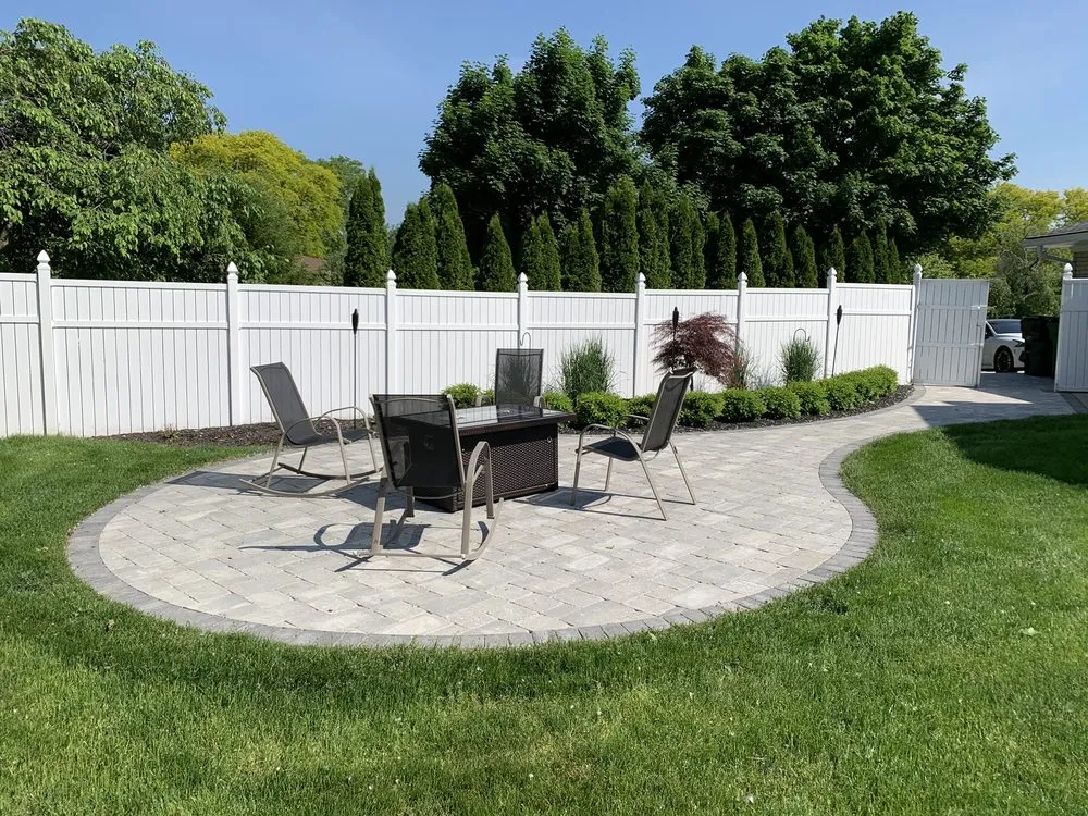 Custom garden landscaping experts serving Shelby Township, MI - Superior Scape