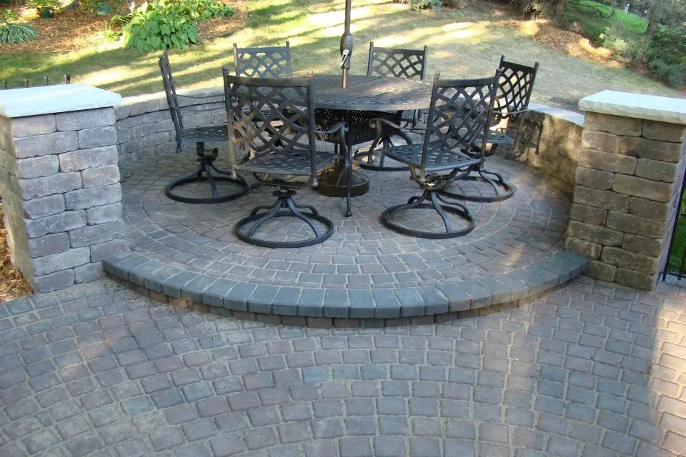 Expert lawn mowing service experts serving Zimmerman, MN - Superior Surroundings