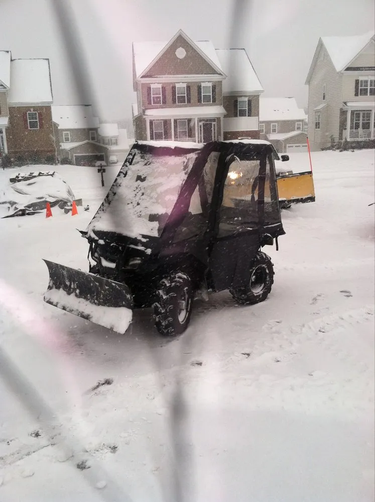 Custom residential landscaping in Haymarket, VA by Superior Turf & Landscaping