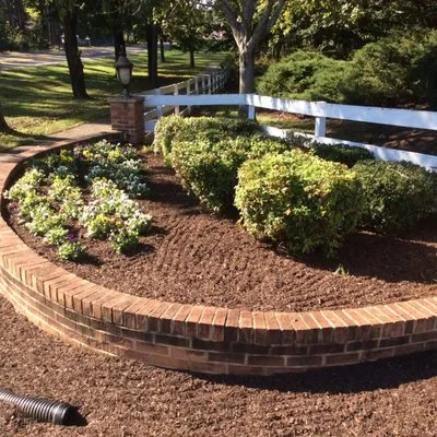 Superior Turf & Landscaping Logo