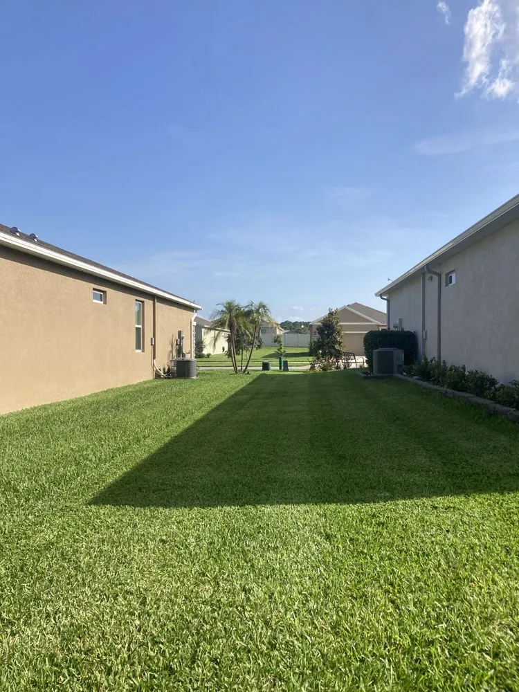 Professional landscaping services experts serving Ocala, FL - Superkutz Lawn Care