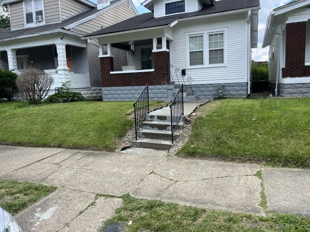 Professional lawn mowing service near you in Louisville, KY by Superman Handyman Shan