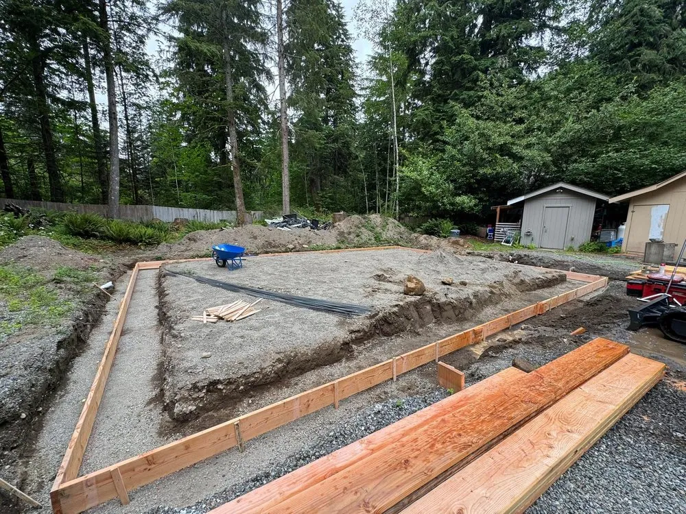 Professional yard cleanup service in Federal Way, WA - Supernatural Construction