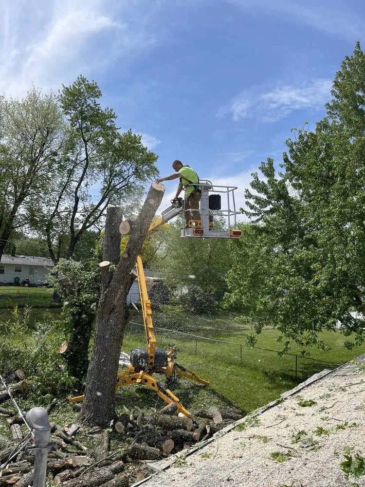 Expert yard maintenance in Fort Wayne, IN - Superscape Landscaping & More