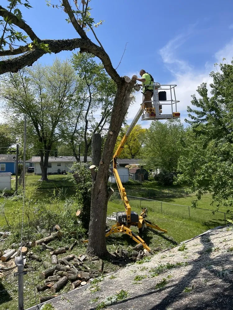 Expert outdoor landscaping experts serving Fort Wayne, IN - Superscape Landscaping & More