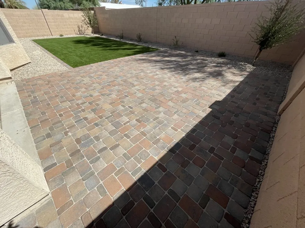 Local yard cleanup service in Peoria, AZ by Superscape