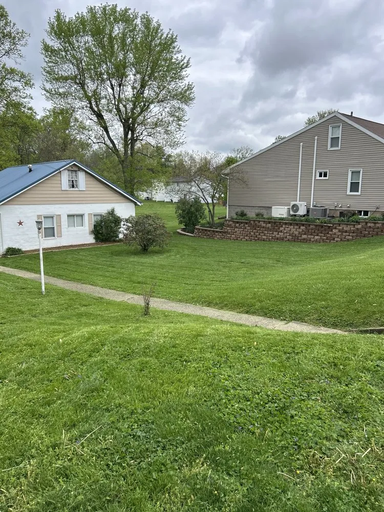 Top-rated lawn care service experts serving Parkersburg, WV - Superset Lawn Care