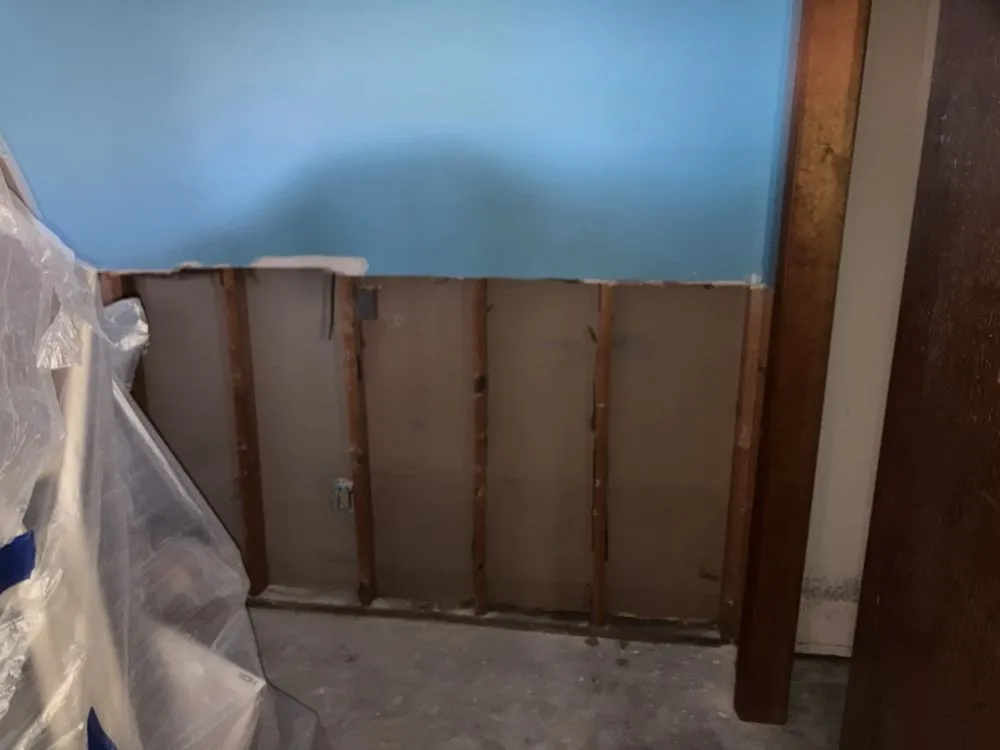 Affordable lawn mowing service for homes in Montgomery, AL by Suppah Mario Bruthas Constructions