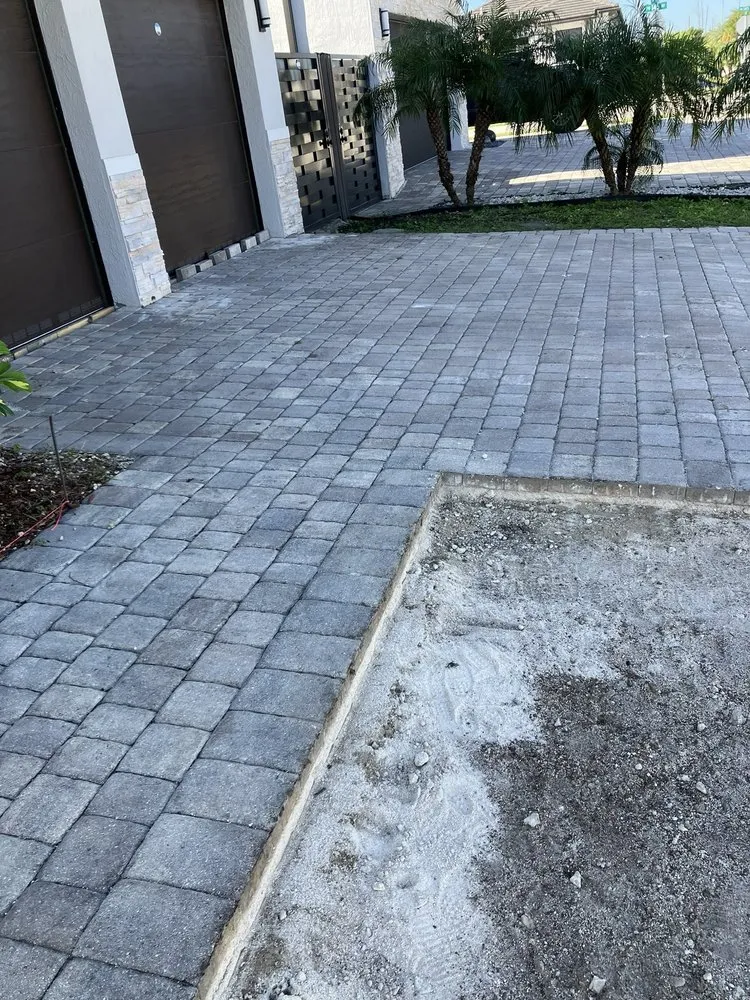 Custom landscaping services with custom design in Montgomery, AL by Suppah Mario Bruthas Constructions