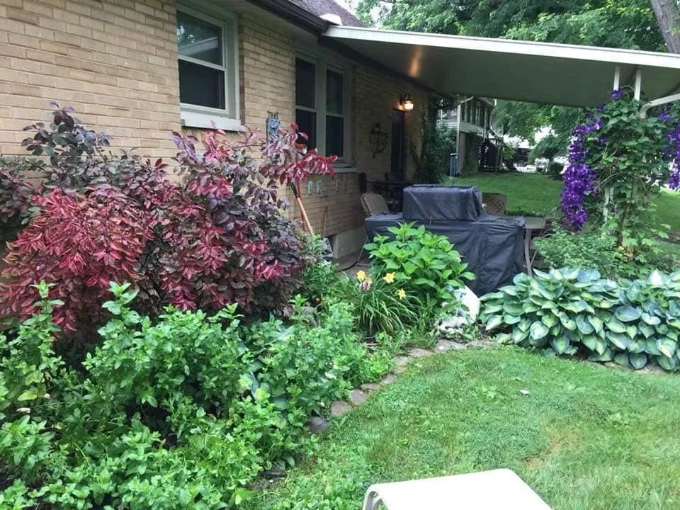 Custom outdoor landscaping in Dayton, OH - Supreme Choice Solutions