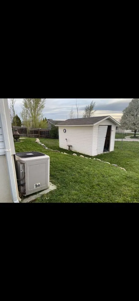 Custom lawn mowing service in Pleasant View, UT - Supreme Cutz