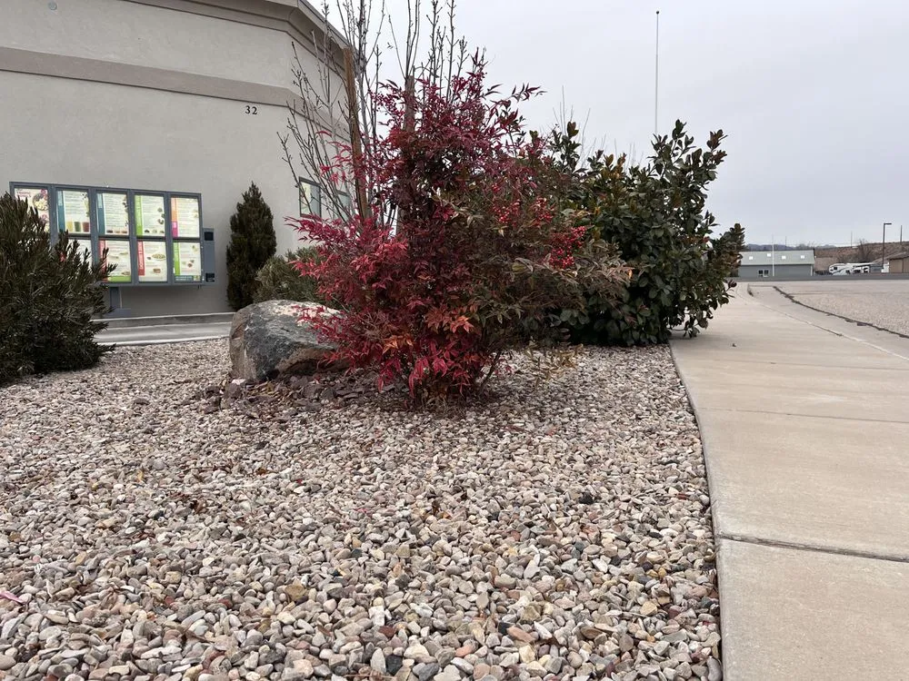 Top-rated lawn care service in Hurricane, UT by Supreme Green