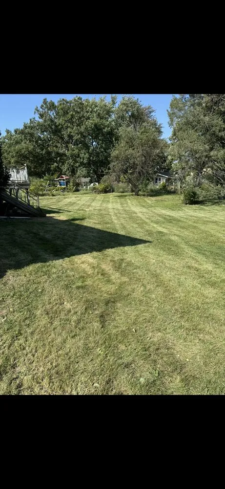 Professional yard maintenance in Sun Prairie, WI by Supreme Klean