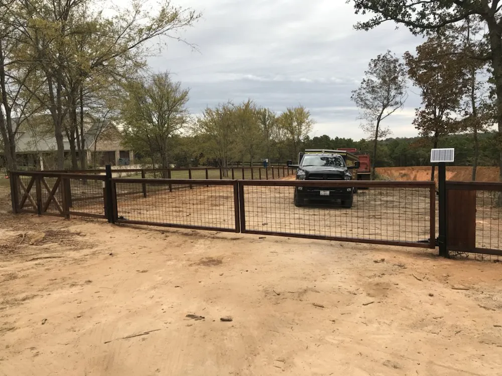 Expert lawn care service in Dallas, TX - Supreme Landscaping & Fencing