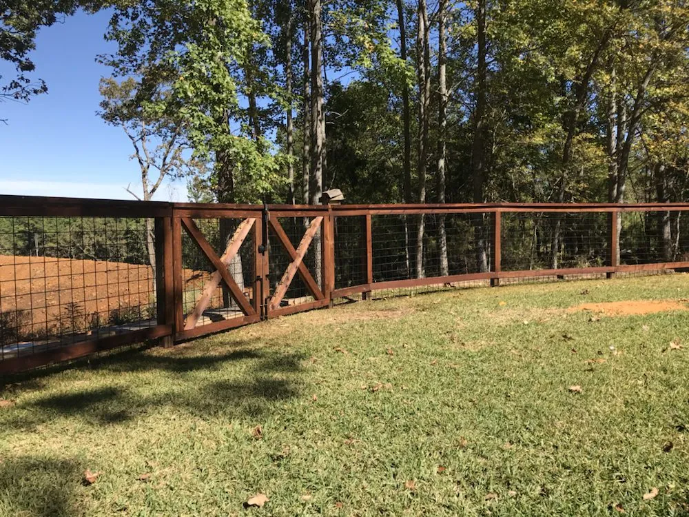 Reliable yard maintenance near you across Dallas, TX - Supreme Landscaping & Fencing