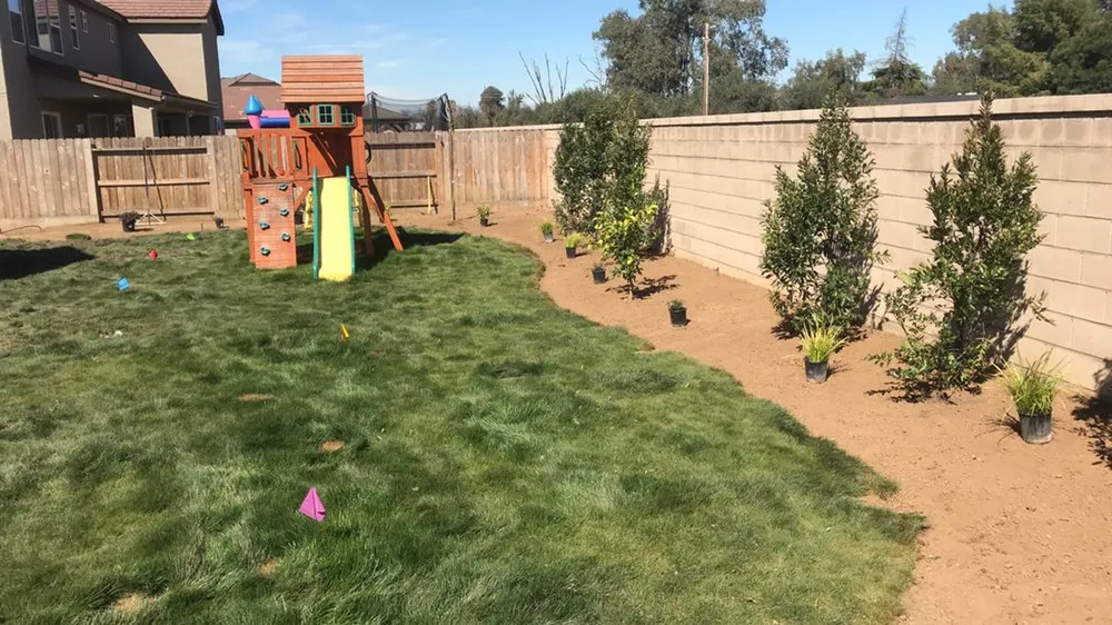 Custom garden landscaping experts serving Fresno, CA - Supreme Landscaping & Irrigation