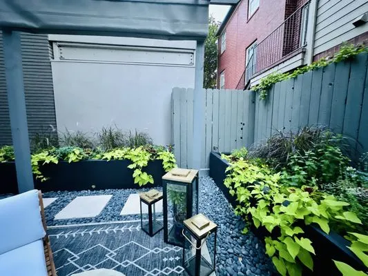 Supreme Landscaping Logo