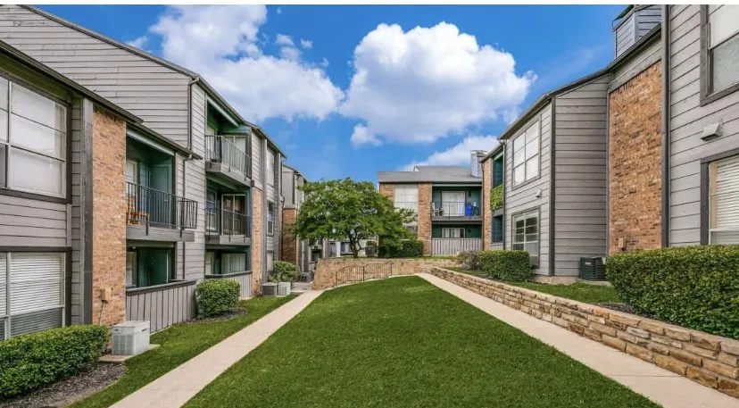 Professional lawn mowing service in Little Elm, TX - Supreme Lawn & Landscape Services