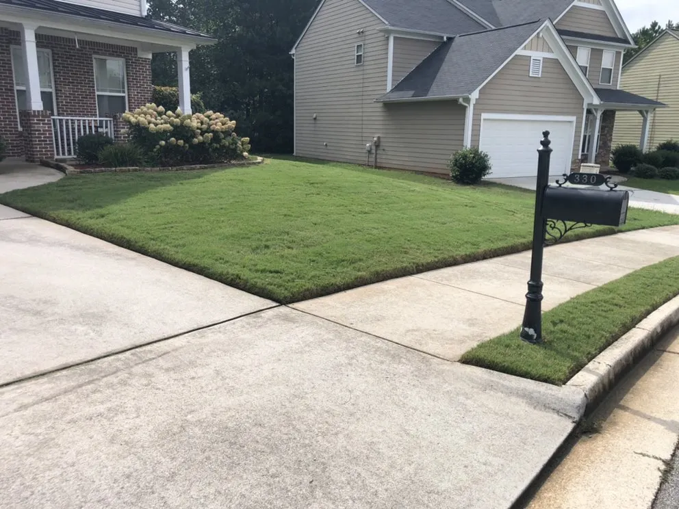 Trusted yard cleanup service near you in Hiram, GA by Supreme Lawn Care