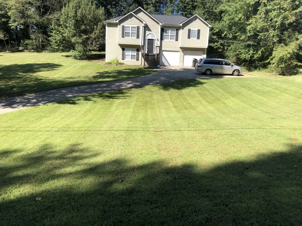 Trusted residential landscaping experts serving Hiram, GA - Supreme Lawn Care