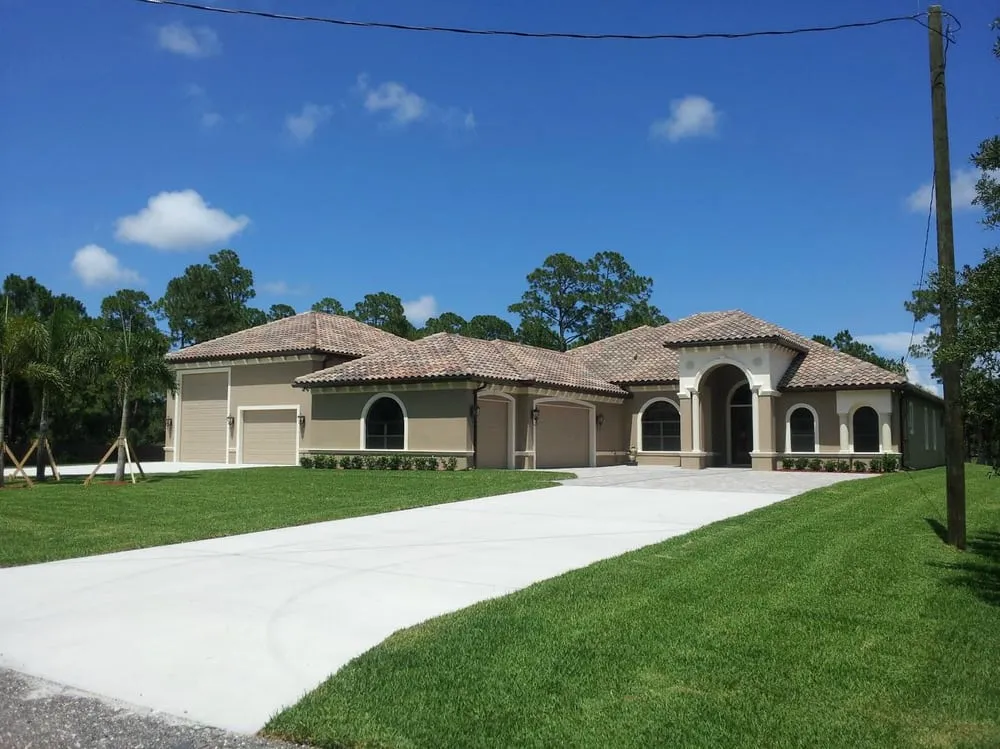 Professional residential landscaping for residential properties in Melbourne, FL by Supreme Lawn Care