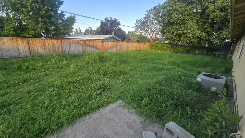 Expert landscaping services near you in Kennewick, WA by Supreme Lawncare & Landscaping