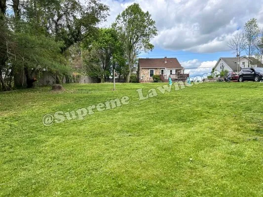 Supreme Lawncare
