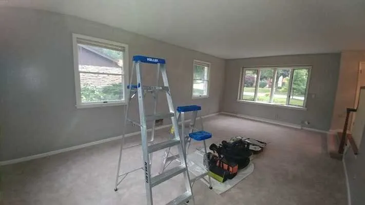 Local residential landscaping experts serving Wauwatosa, WI - Supreme Painting and Landscaping