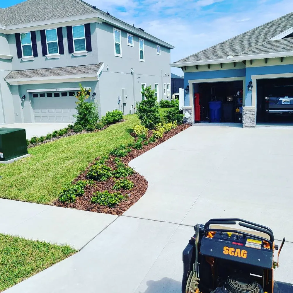 Affordable lawn care service in Wimauma, FL - Supreme Plants & Landscape