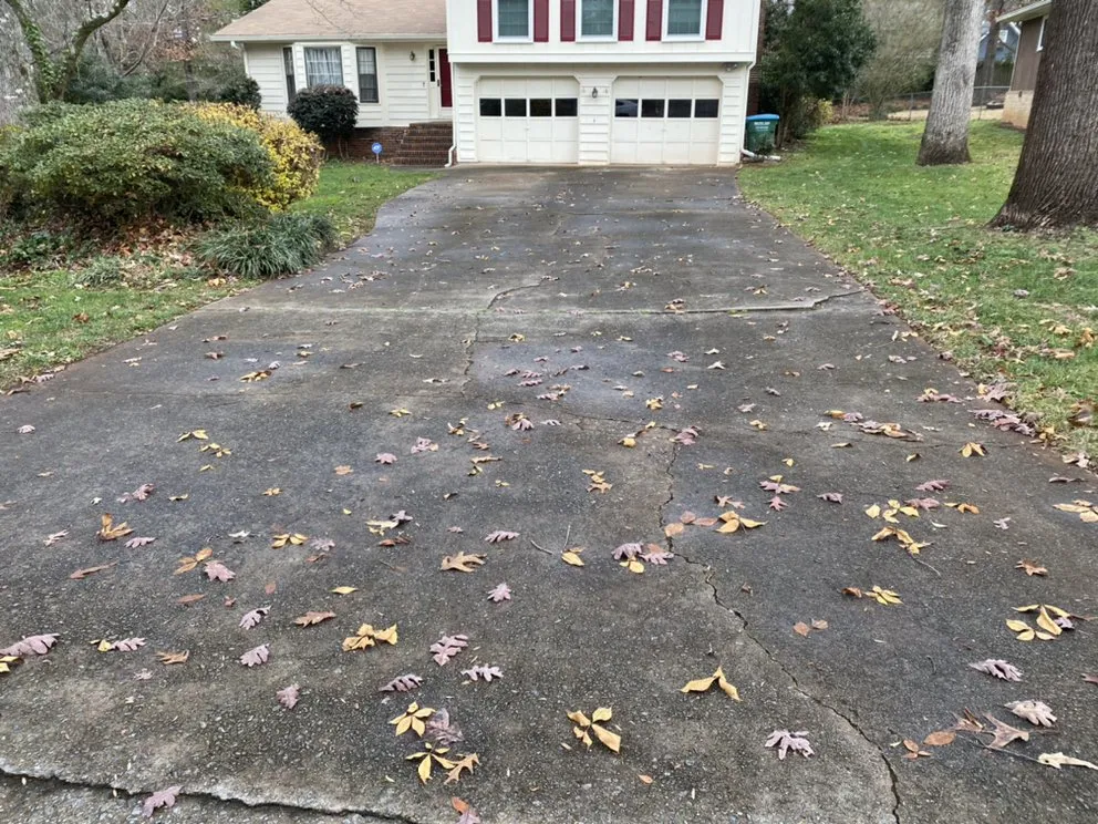 Reliable residential landscaping with custom design across Lilburn, GA - Supreme Pressure Washing And Lawncare