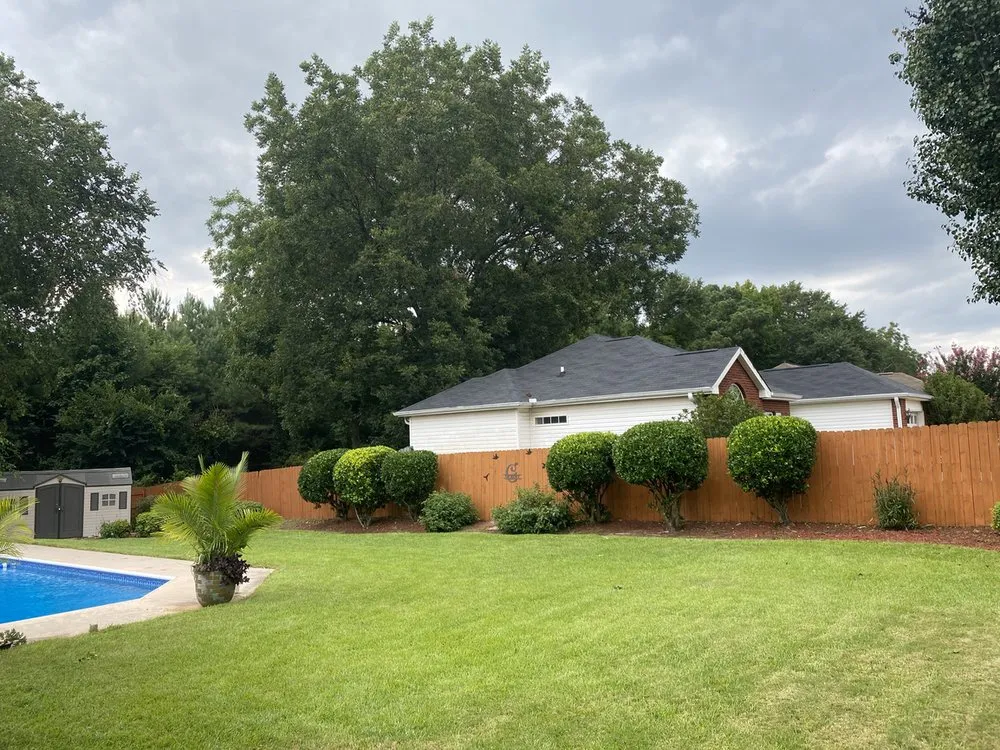 Professional garden landscaping in Warner Robins, GA - Supreme Yard Masters