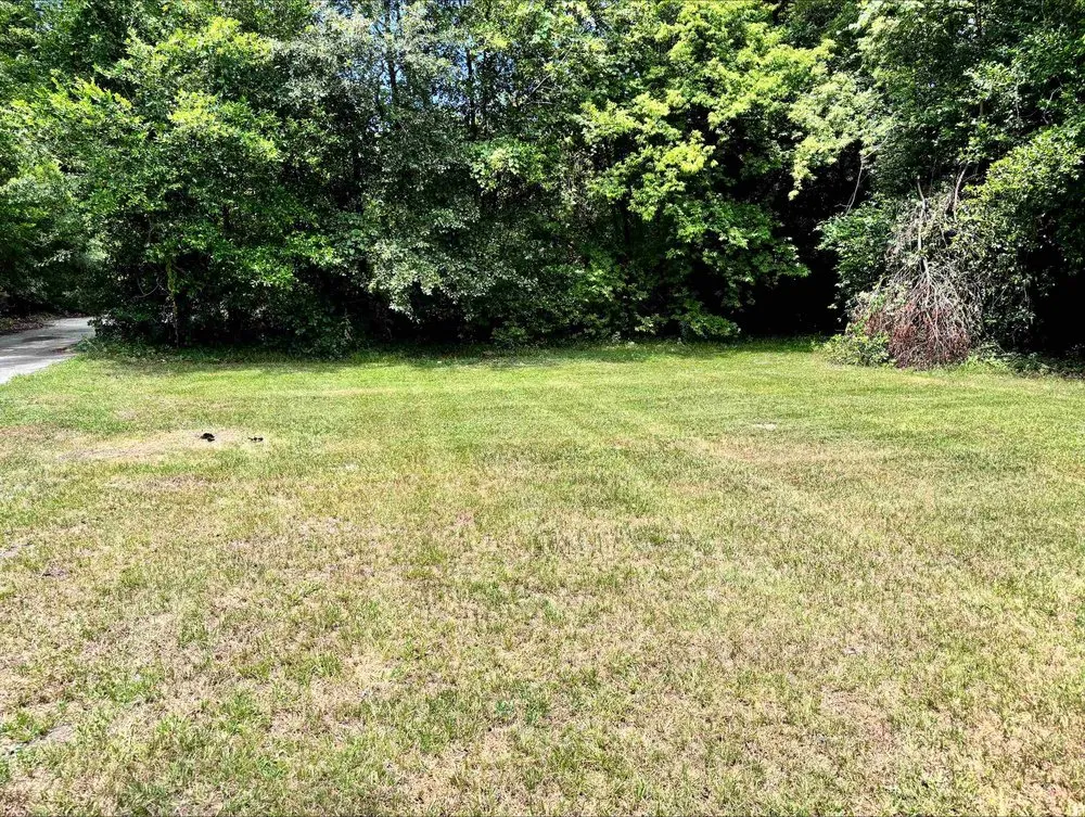 Reliable landscape installation in Warner Robins, GA by Supreme Yard Masters