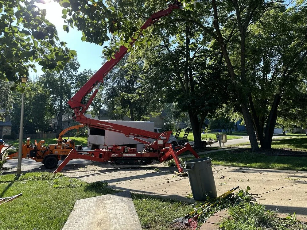 Reliable landscaping services experts serving Lenexa, KS - SupremeGreen KC