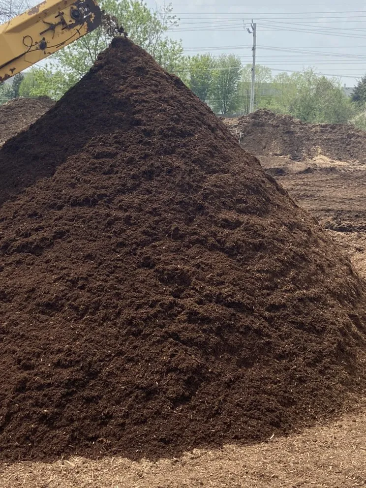 Custom residential landscaping in Elgin, IL by Sure Green Landscape & Firewood Unlimited