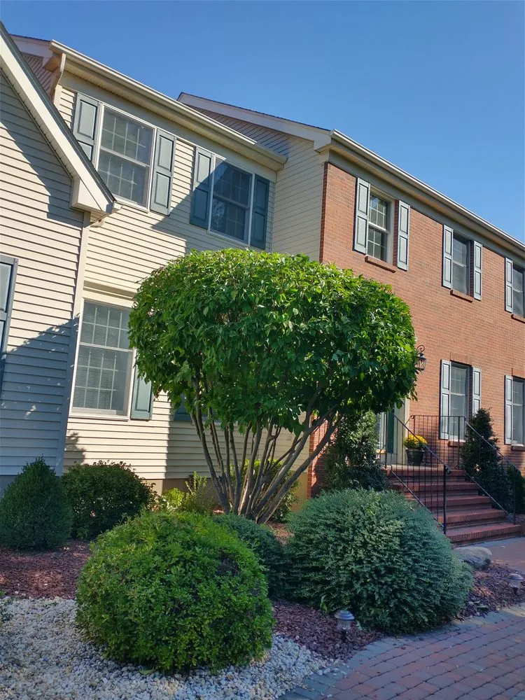 Top-rated garden landscaping experts serving Hillsborough Township, NJ - Surely Green Landscaping