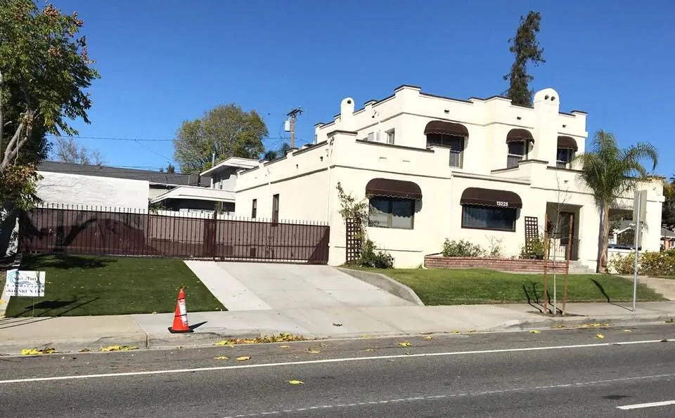 Affordable yard maintenance near you in Alta Loma, CA by Surf and Turf Landscapes