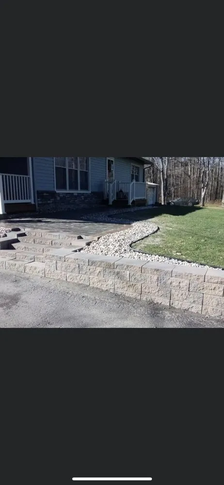 Affordable garden landscaping for beautiful yards in Elmhurst Township, PA by Surianos Landscaping & Exterior Design