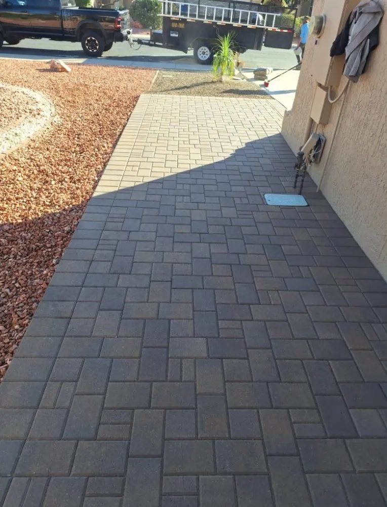 Professional yard cleanup service experts serving Surprise, AZ - Surprise Valley Hardscape & Landscaping
